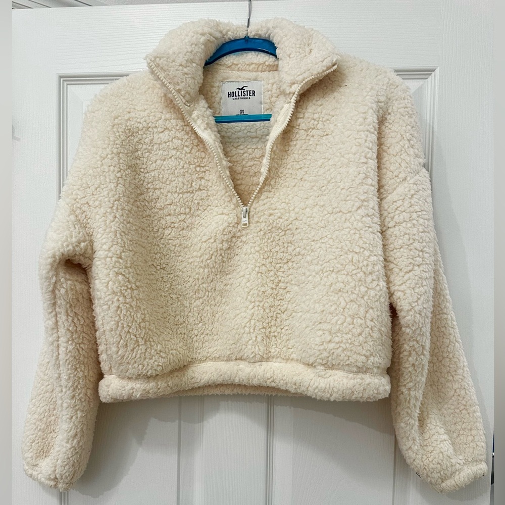Hollister Cream Cowl Neck Sweater Plush Fleece